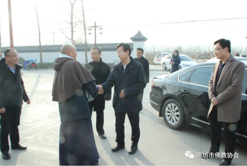 中共廊坊市委常委,宣传部长,统战部长王曦一行到廊坊隆福寺考察