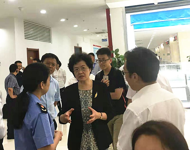 财政部副部长程丽华在运城调研商事制度改革