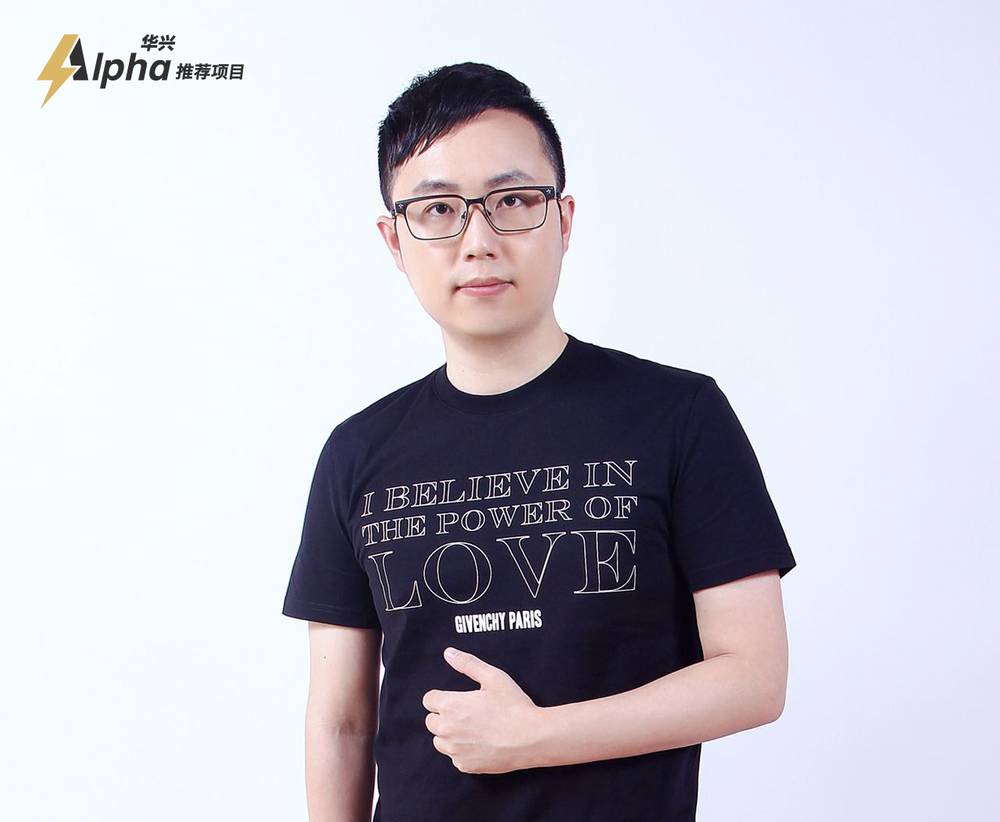 vg娱乐创始人丁骏.他创建的vg电竞俱乐部曾取得多个世界冠军.