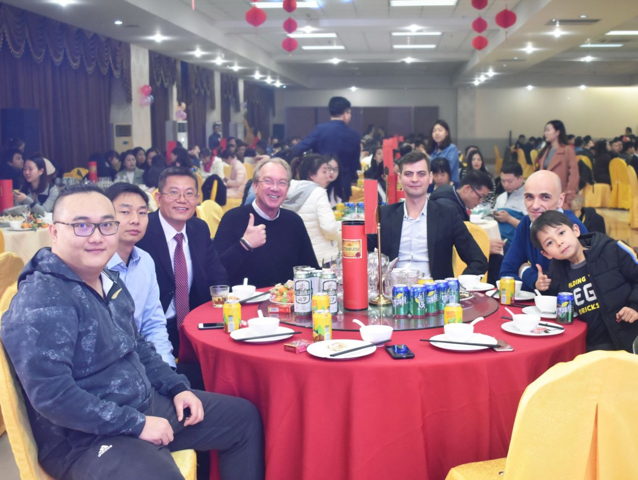 2017深圳市亚卡特义齿有限公司功年会总结