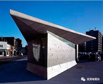 慎入！居然有人把厕所搞成这样！惊呆了…