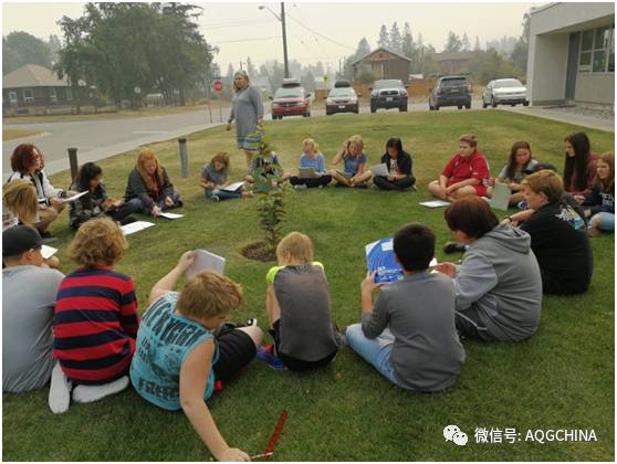 BC省戈尔登庆祝历史和传统，在加拿大150周年迎来越秀体验生