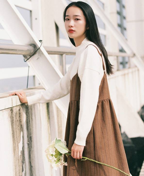 Angelababy怀孕都能美炸天?拜托,少女感才是扮嫩的关键啊!-怀孕期