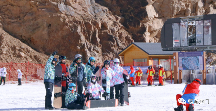 金山岭国际滑雪旅游度假区金山岭滑雪场98元享滑雪场特惠票299元享一