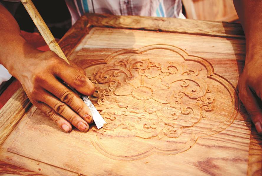 红木家具走进年轻人家庭！