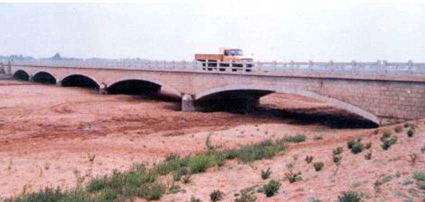 1958年,我国公路史上第一座预应力混凝土桥哑叭河桥在北京至周口店