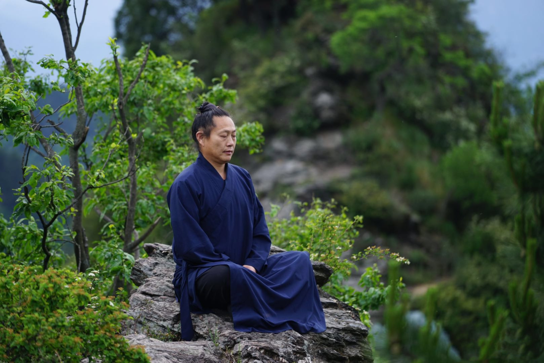 丹道修炼唯一正确的入门途径：致虚极，守静笃！