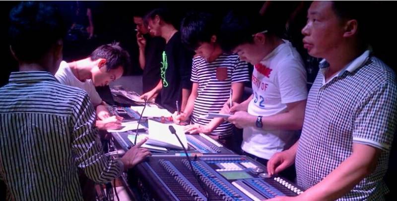 我做灯光音响失败的惨痛经历！