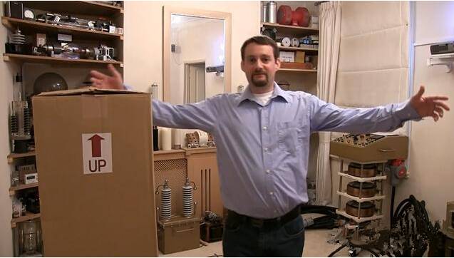 2万瓦日本富士灯泡有多亮？据说价值4.2万人民币