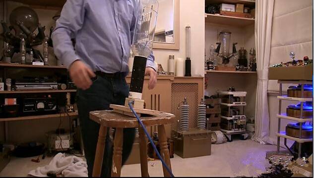 2万瓦日本富士灯泡有多亮？据说价值4.2万人民币