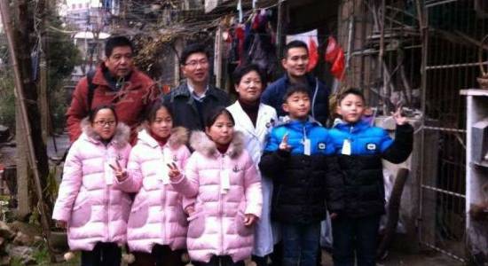 【稀奇】惊!南阳一女子怀孕22周去检查有4胞胎,剖腹产时竟然……医生都傻了!-怀孕期