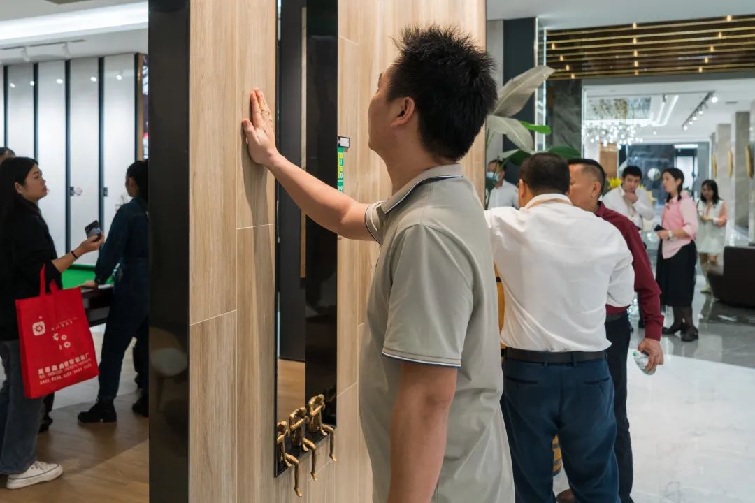 快讯 | 英德市英城商会一行莅临色多多视频在线观看参观交流(图15)