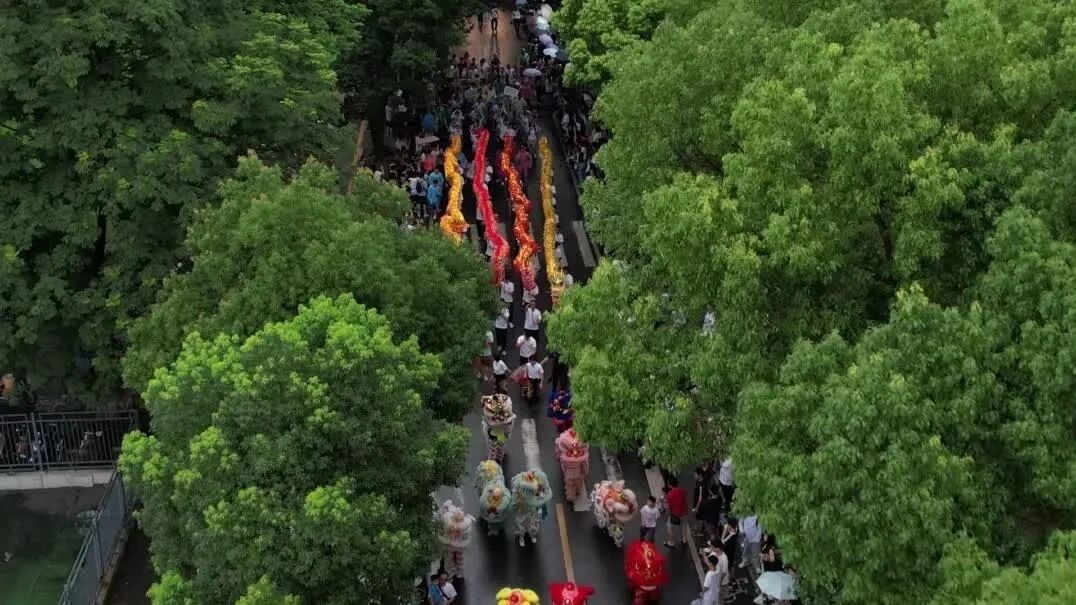 泪目了，为了送我，校长去考了驾照……（附全国高校团委微信影响力榜单0618-0624）-1