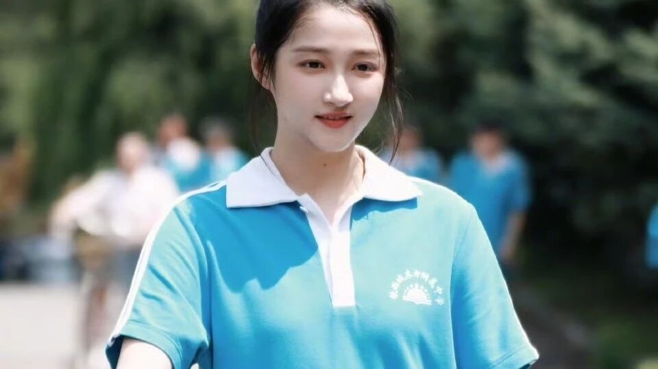 《岁月有情时》开播,黄景瑜关晓彤从中中学时代演起!