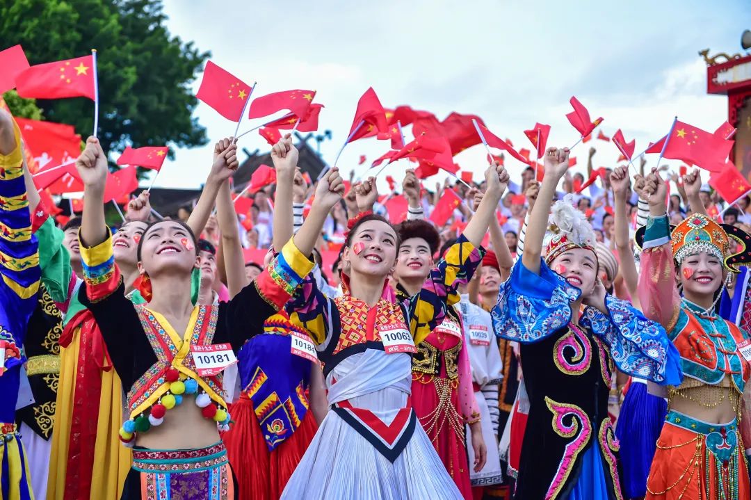 全力构筑中华民族共有精神家园为深圳建设好中国特色社会主义先行示范