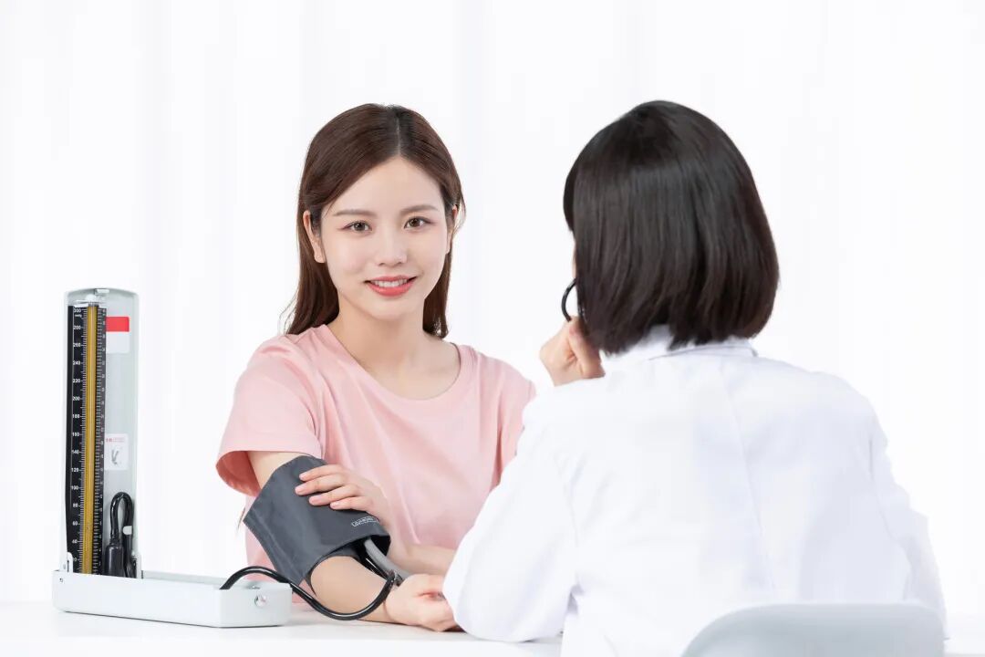 四次胎停终圆梦：一例43岁继发不孕患者的ICSI成功妊娠之路