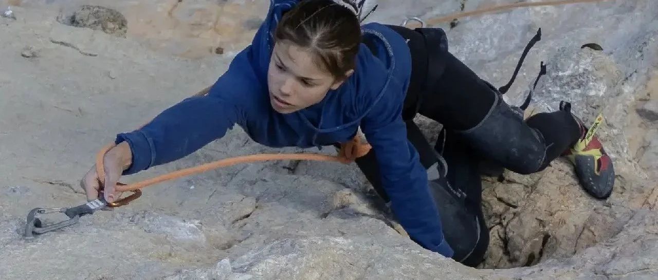 Alizee Blass,12岁,完成Super Samson (8c)