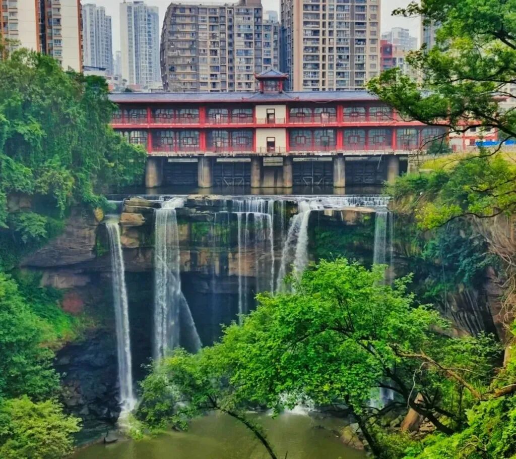 640 (4)