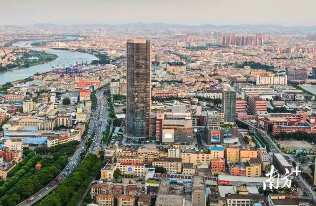 幸运时时彩小榄，一个面积仅147平方公里的小镇里，13个“亿元村”密集成片。叶志文 摄