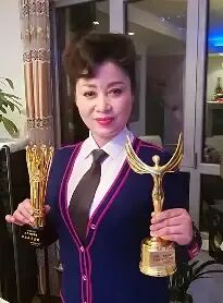 歌唱家尹馨 的图像结果