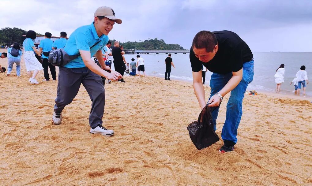 UED官网举办“珍爱地球，你我同行，绿色低碳，守护海洋” 主题活动