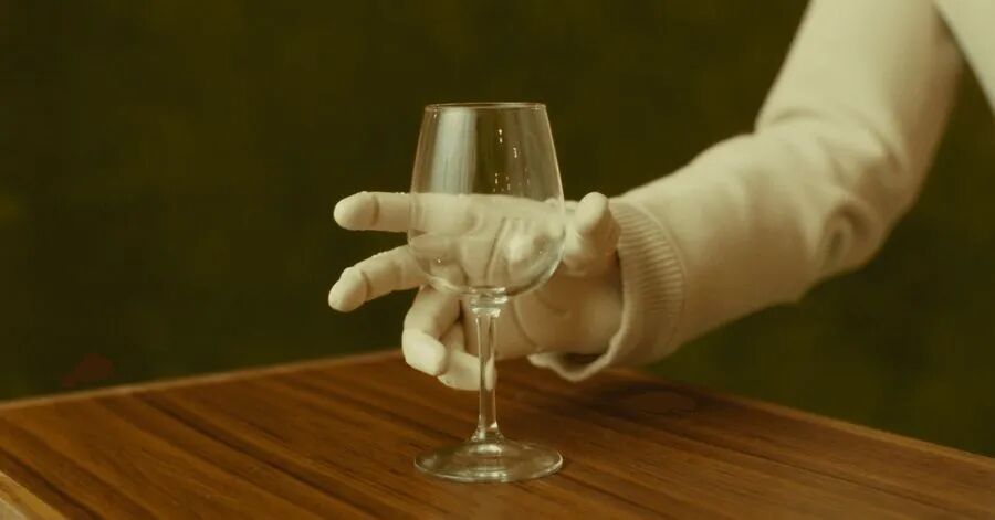 配图