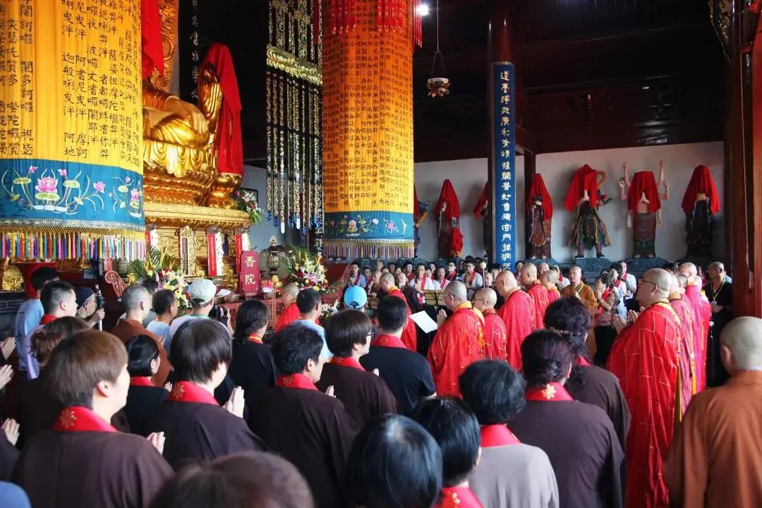 杭州萧山区莲华寺举行广兴法师荣膺方丈升座庆典