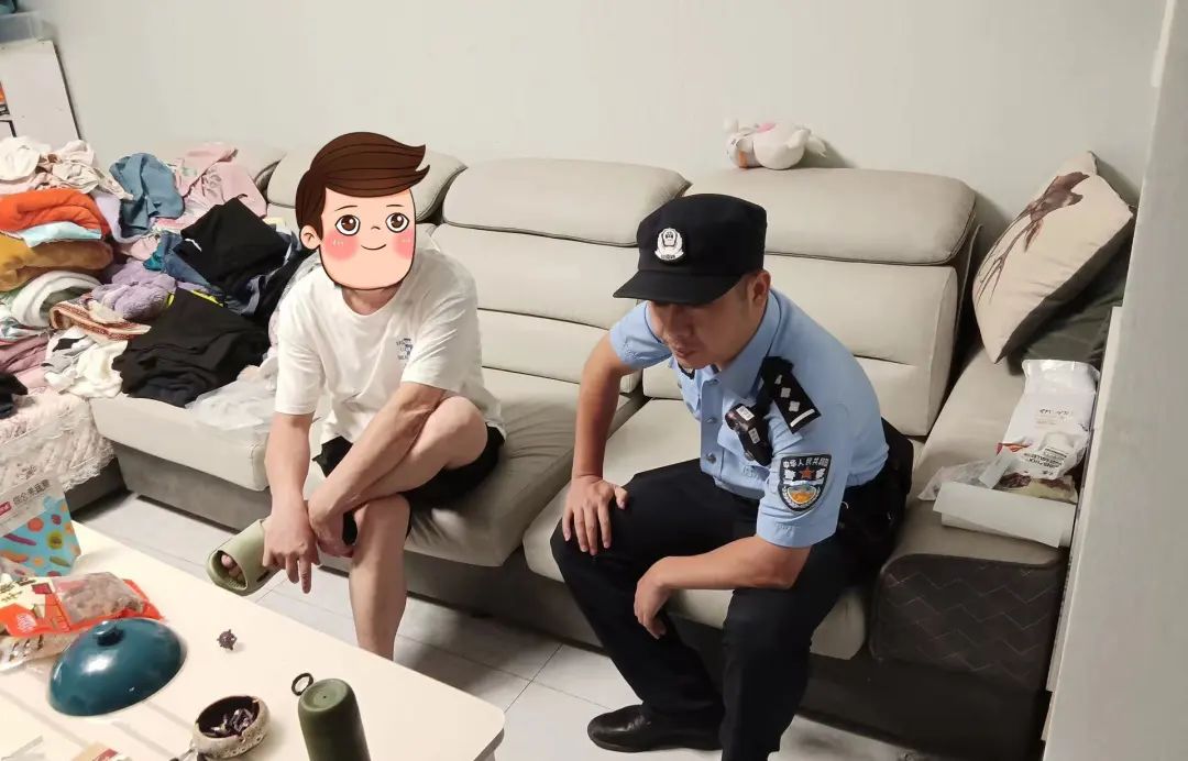 DƬ