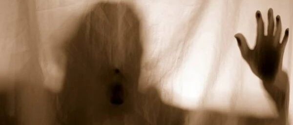 简单实用的驱鬼避邪术，常走夜路都看一下！