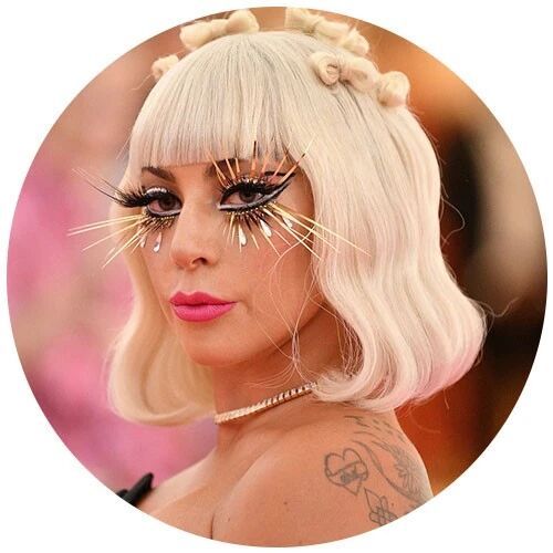 巨星Lady Gaga:拿下450多个奖项,却饱受各种折磨…