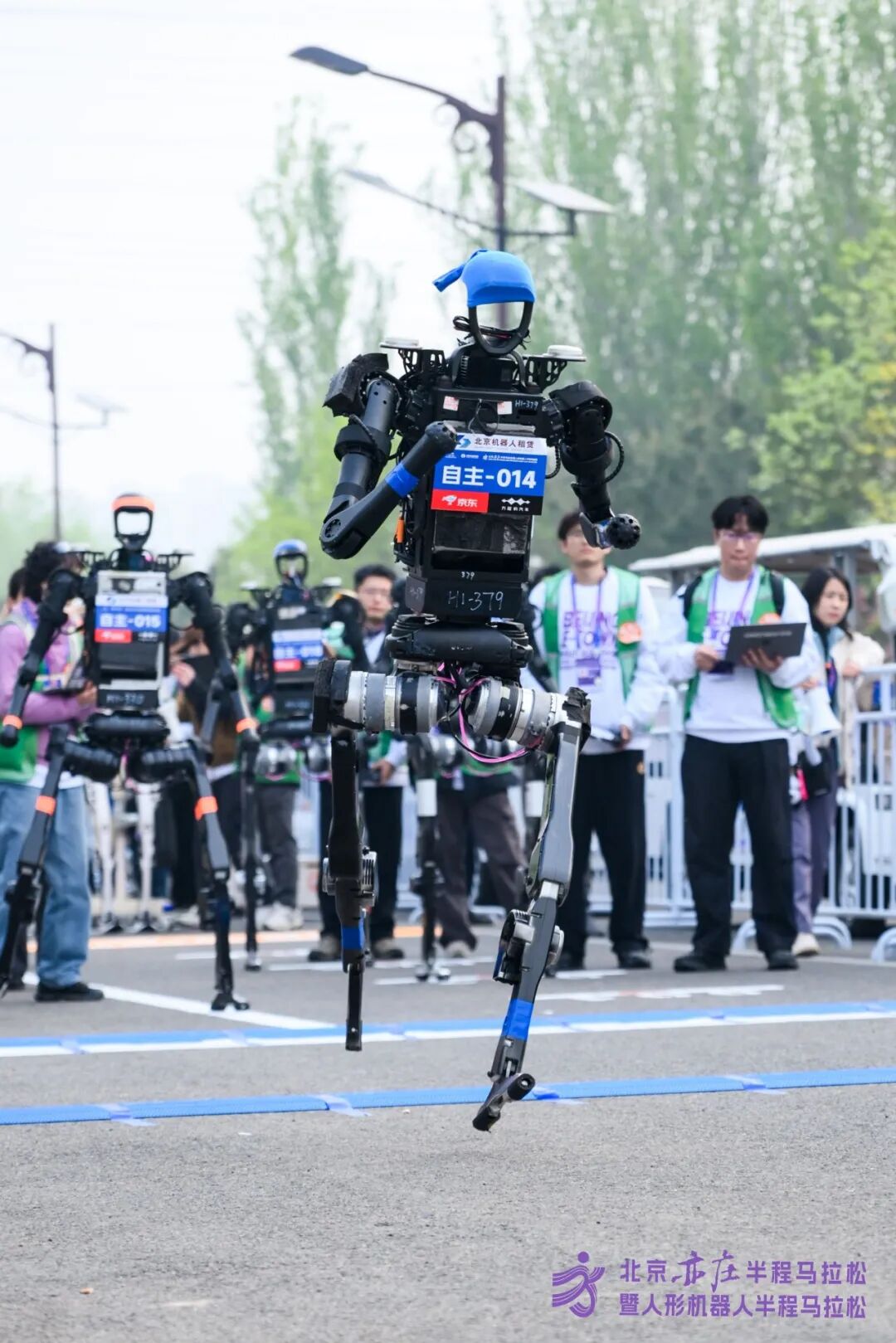 All Set to Go: Humanoid Robot Racing Challenge – Opening Special-3cgo