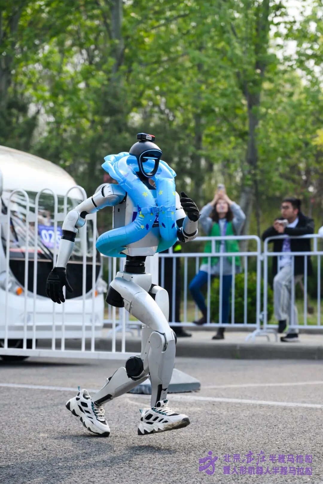 All Set to Go: Humanoid Robot Racing Challenge – Opening Special-3cgo