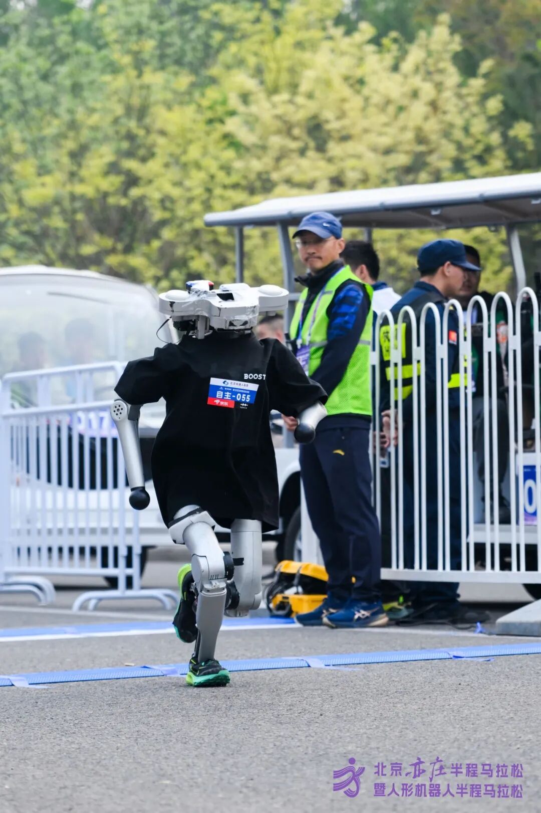 All Set to Go: Humanoid Robot Racing Challenge – Opening Special-3cgo