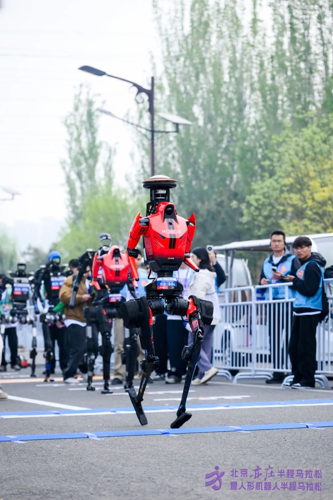 All Set to Go: Humanoid Robot Racing Challenge – Opening Special-3cgo