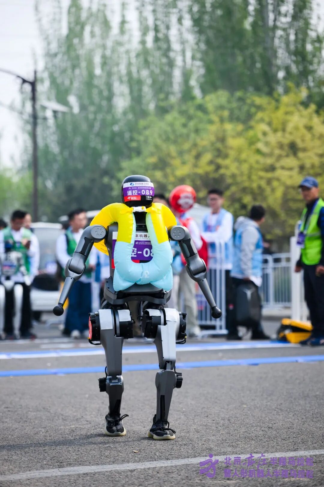 All Set to Go: Humanoid Robot Racing Challenge – Opening Special-3cgo