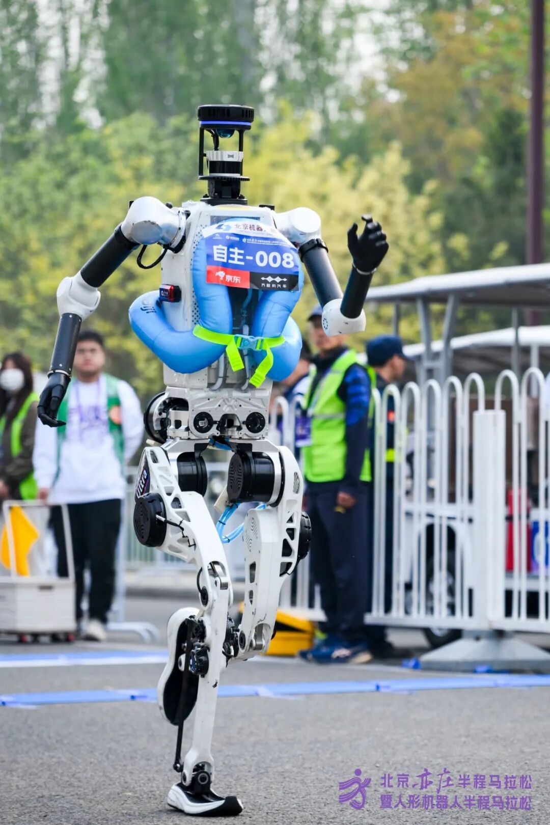 All Set to Go: Humanoid Robot Racing Challenge – Opening Special-3cgo
