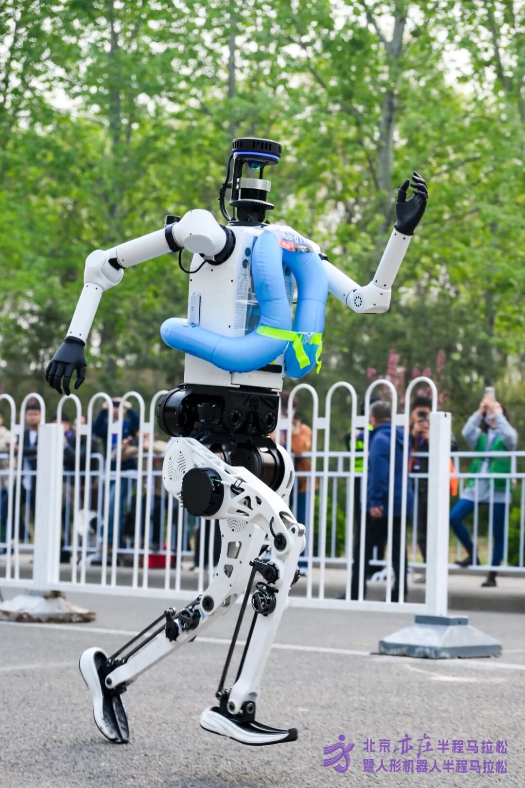 All Set to Go: Humanoid Robot Racing Challenge – Opening Special-3cgo