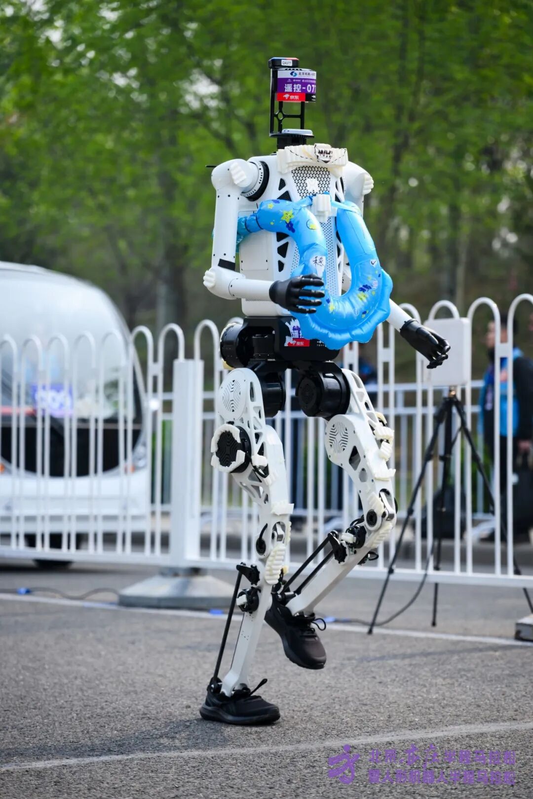 All Set to Go: Humanoid Robot Racing Challenge – Opening Special-3cgo