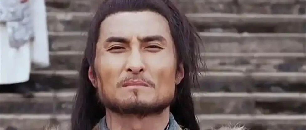 隋唐演义中，他有45个结拜兄弟，只有1个真兄弟，其他40多人都是假兄弟