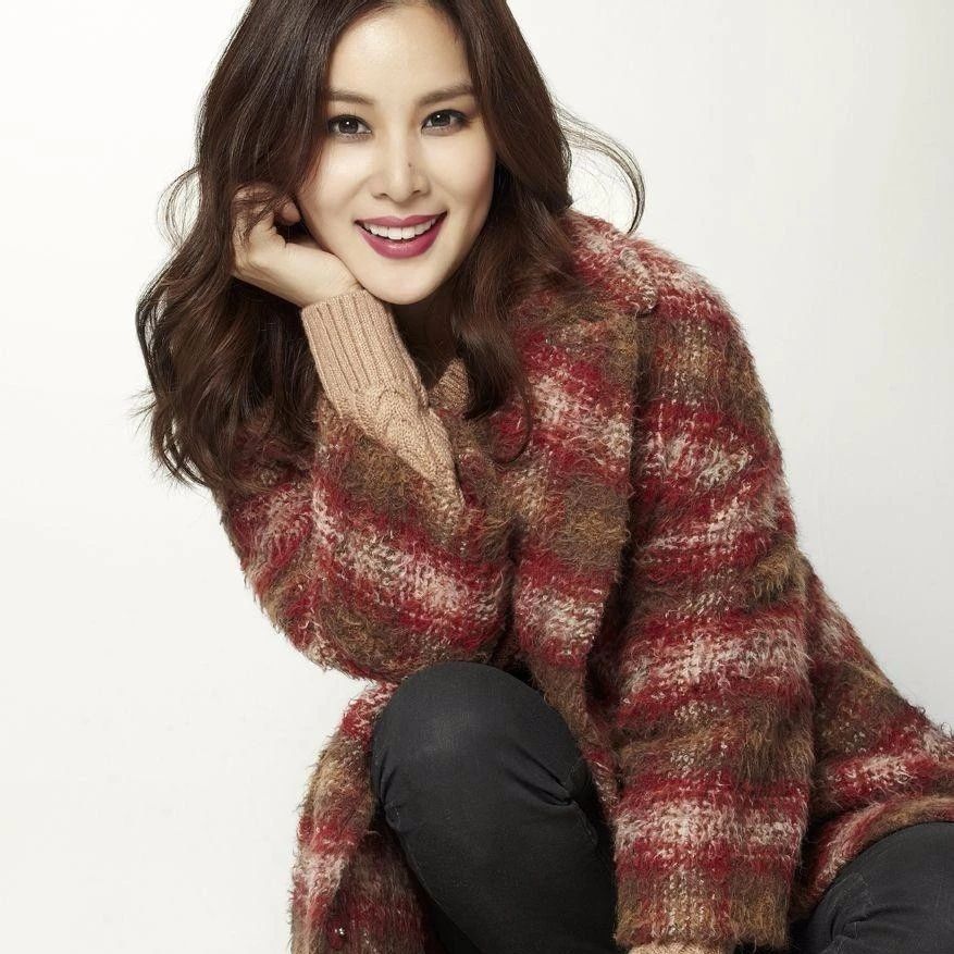 韩国女明星高小英 时尚写真