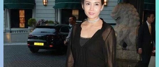 邱淑贞侄女在台湾办婚礼,场面隆重盛大,刘嘉玲关之琳同场好贵气