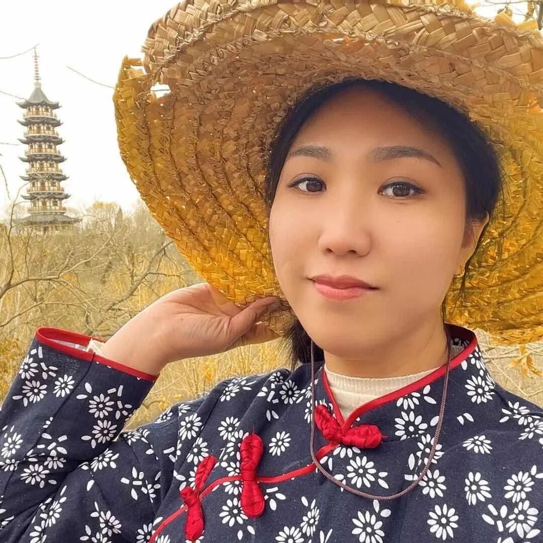 花海鲜旅小鲜女标识