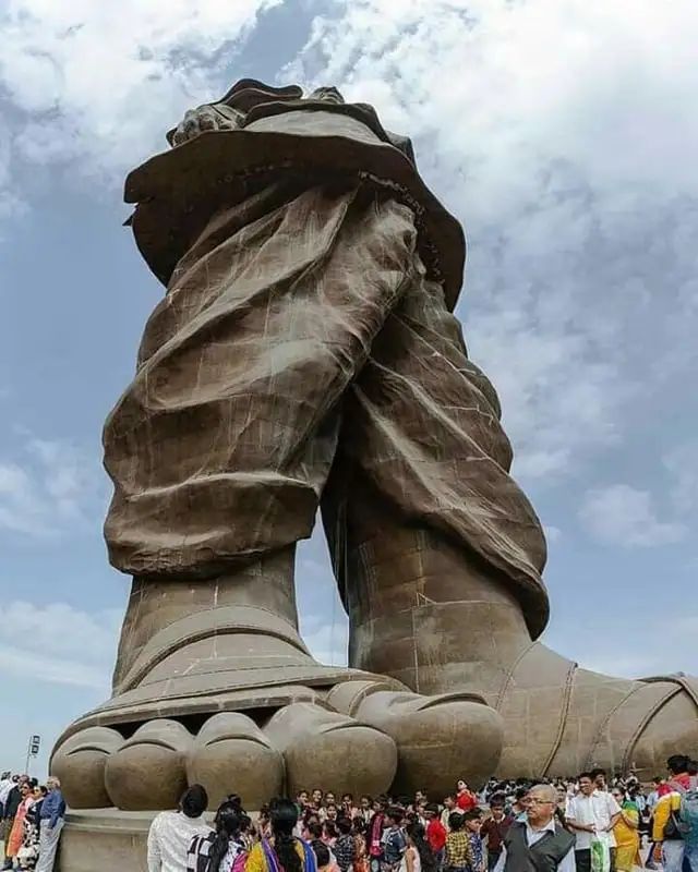 r/megalophobia - The ‘Statue of Unity’ in India - currently the world’s largest statue (182 meters).