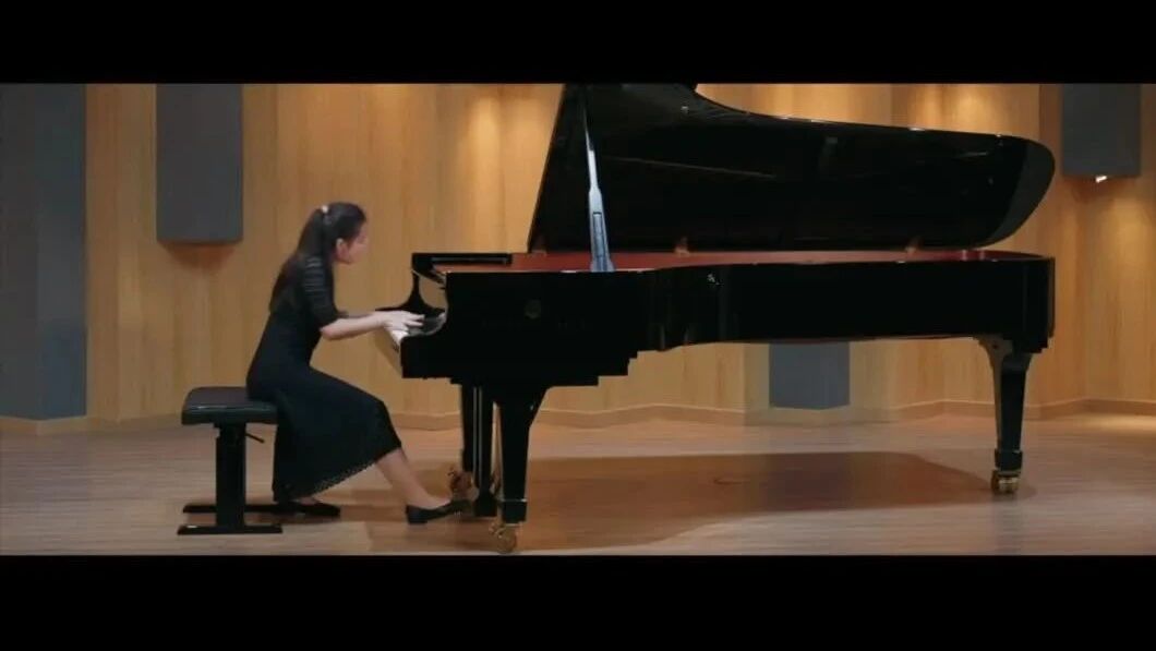 陈安可11岁了，听听她现在演奏的肖邦～