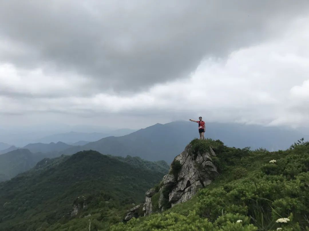 越野跑中的刘世超