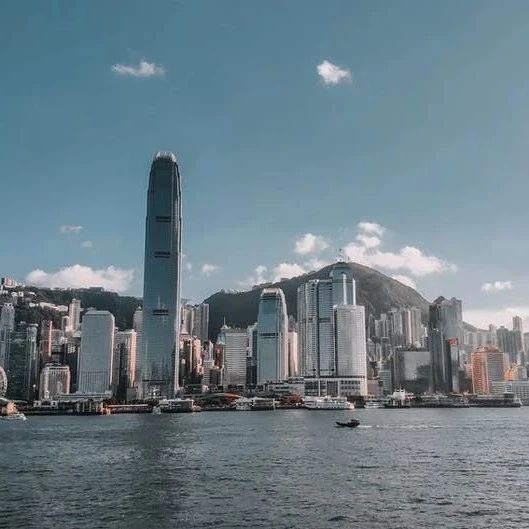 在香港年薪50万需要交多少税？原来这才是移民香港最大的好处
