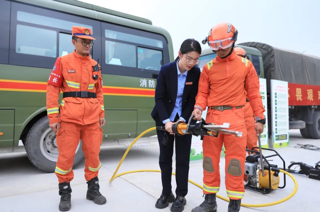 IMG_4993 拷贝~1.jpg