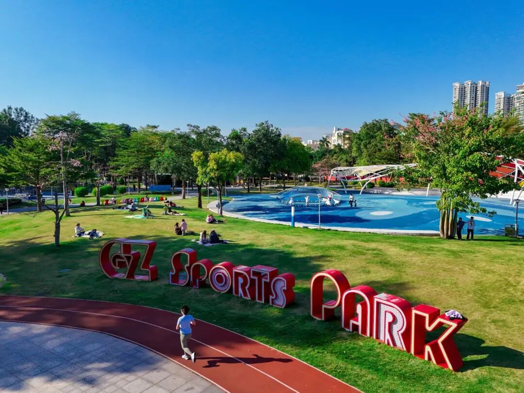 白云街道二沙岛社区以52%的绿化率串联缓跑步道和体育公园引领环境健康新生活.png