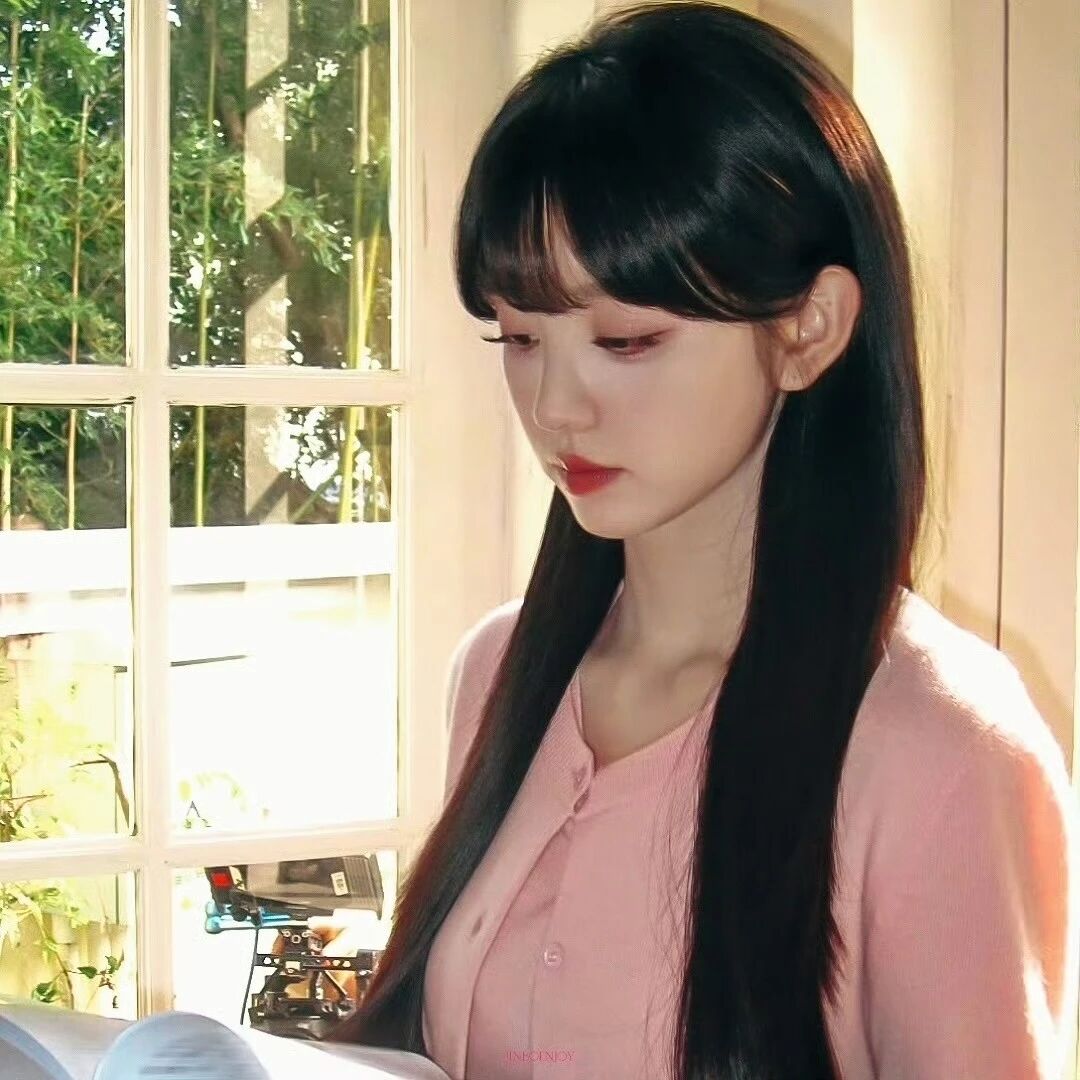 田曦薇头像背景图套图