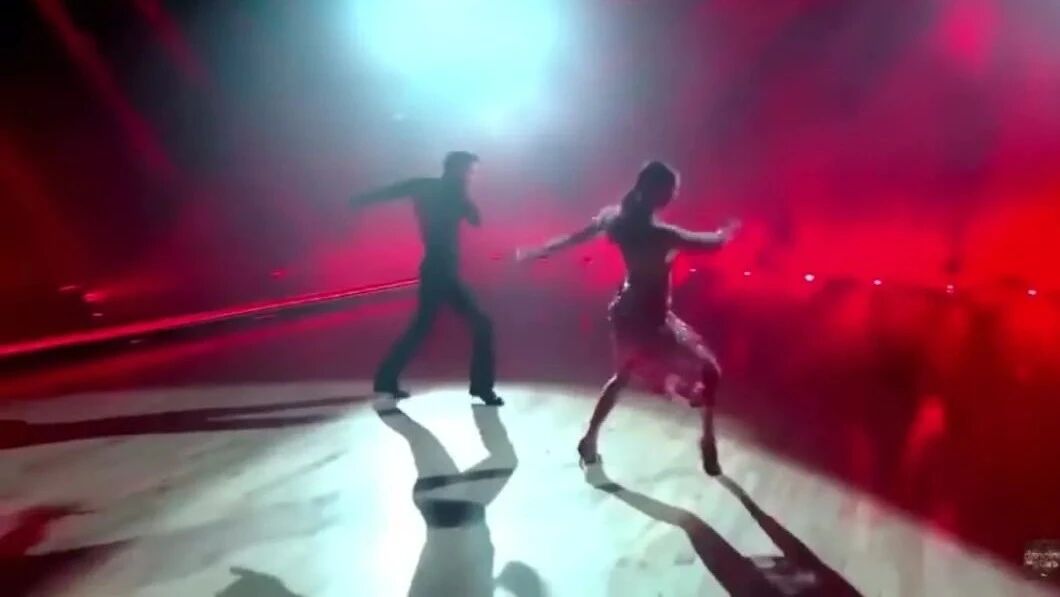 收录于合集⭐男女跳起斗牛舞，节奏感太强了